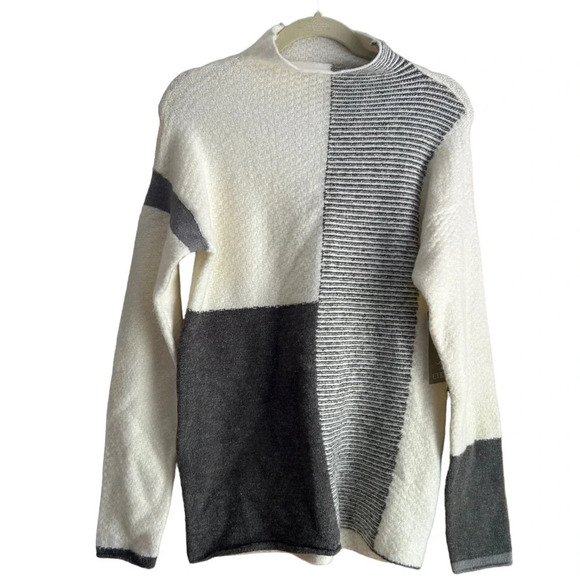 NWT CYRUS COLORBLOCK MOCK NECK SWEATER - Picture 1 of 4